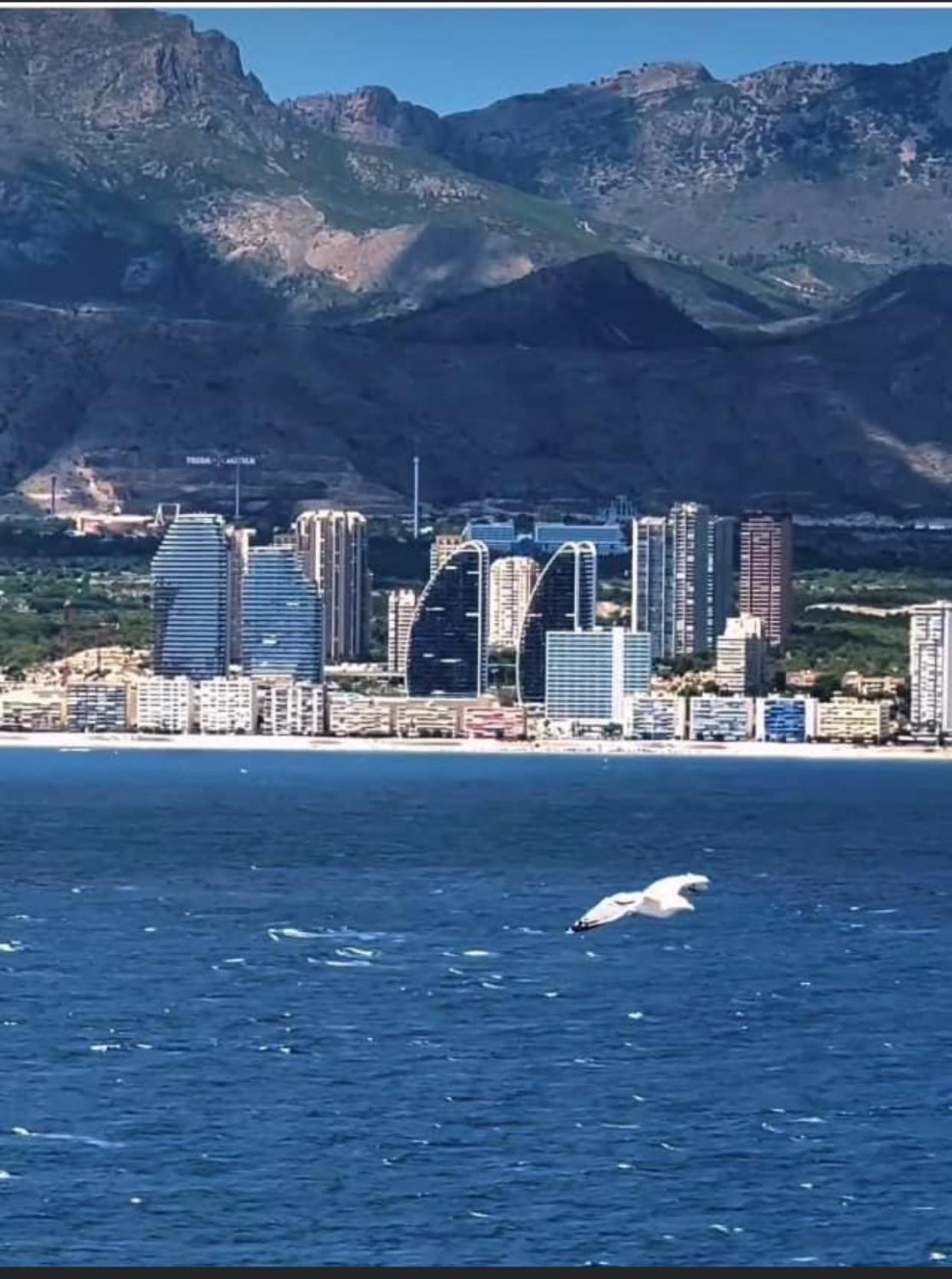 Fantastico Apartamento En Benidorm Apartment Luaran gambar